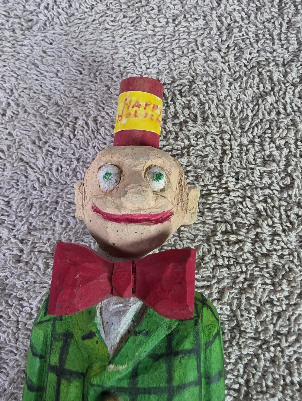 Handcrafted Folk Art Green Wooden Figurine Pair with Red Bow Ties - Picture 9 of 16